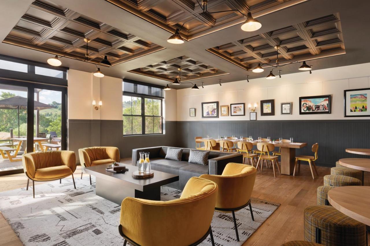 The Eddy Taproom & Hotel Golden Exterior foto